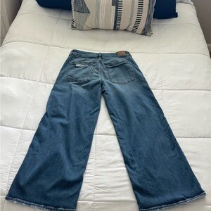 American Eagle Low Rise Baggy Wide Leg Women’s Size 6 Short New Dark Wash